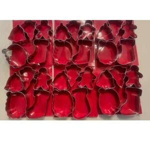 6 Pack Metal Christmas Cookie Cutters 30 Pieces Tree Bell Ornament Stocking
